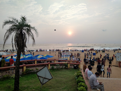 Calangute Beach Taxi Service – Best Cabs in North Goa